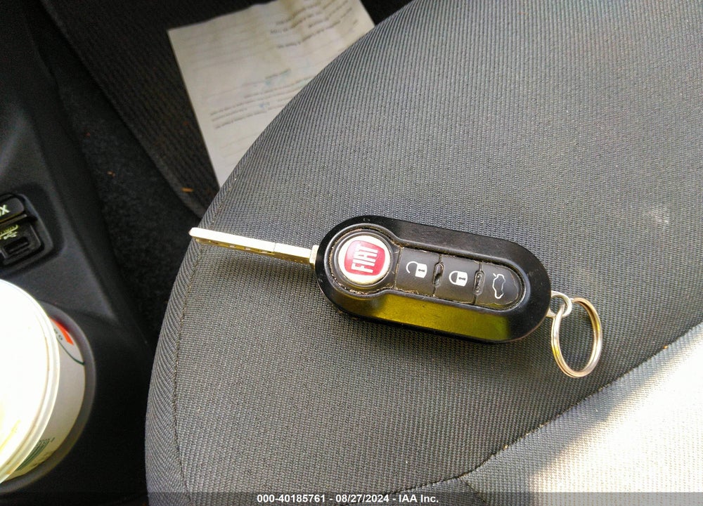 2015 FIAT 500 POP VIN: 3C3CFFAR4FT508628