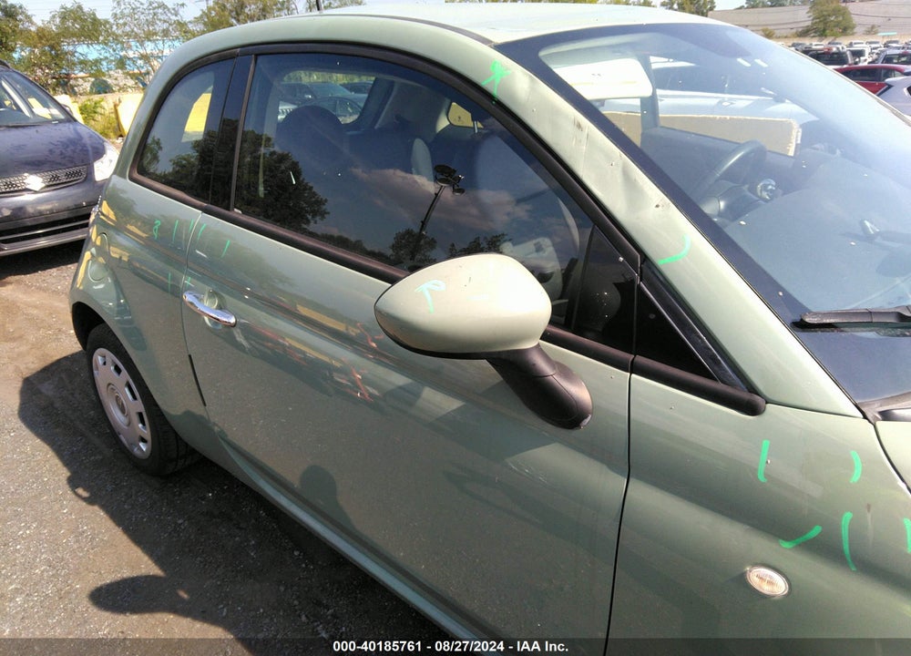 2015 FIAT 500 POP VIN: 3C3CFFAR4FT508628