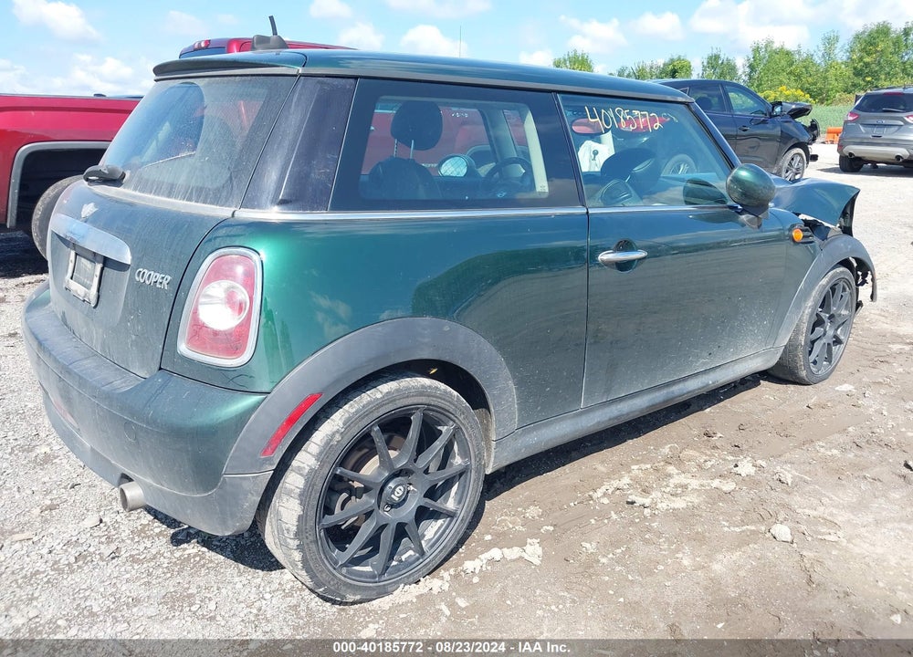 2012 MINI COOPER VIN: WMWSU3C56CT369743