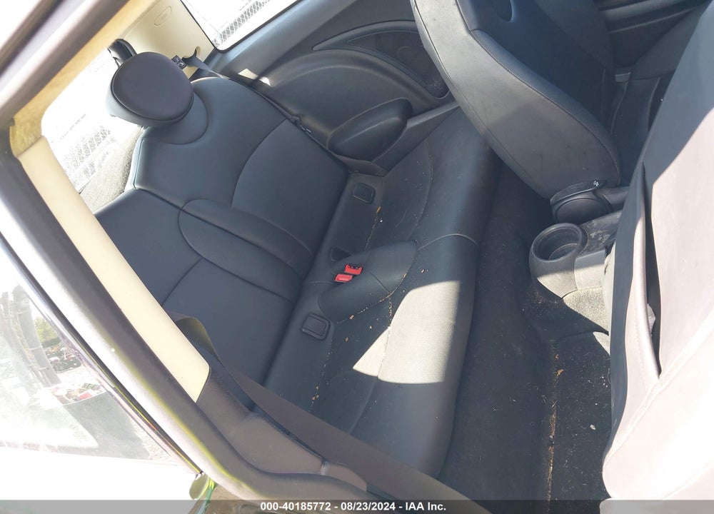 2012 MINI COOPER VIN: WMWSU3C56CT369743