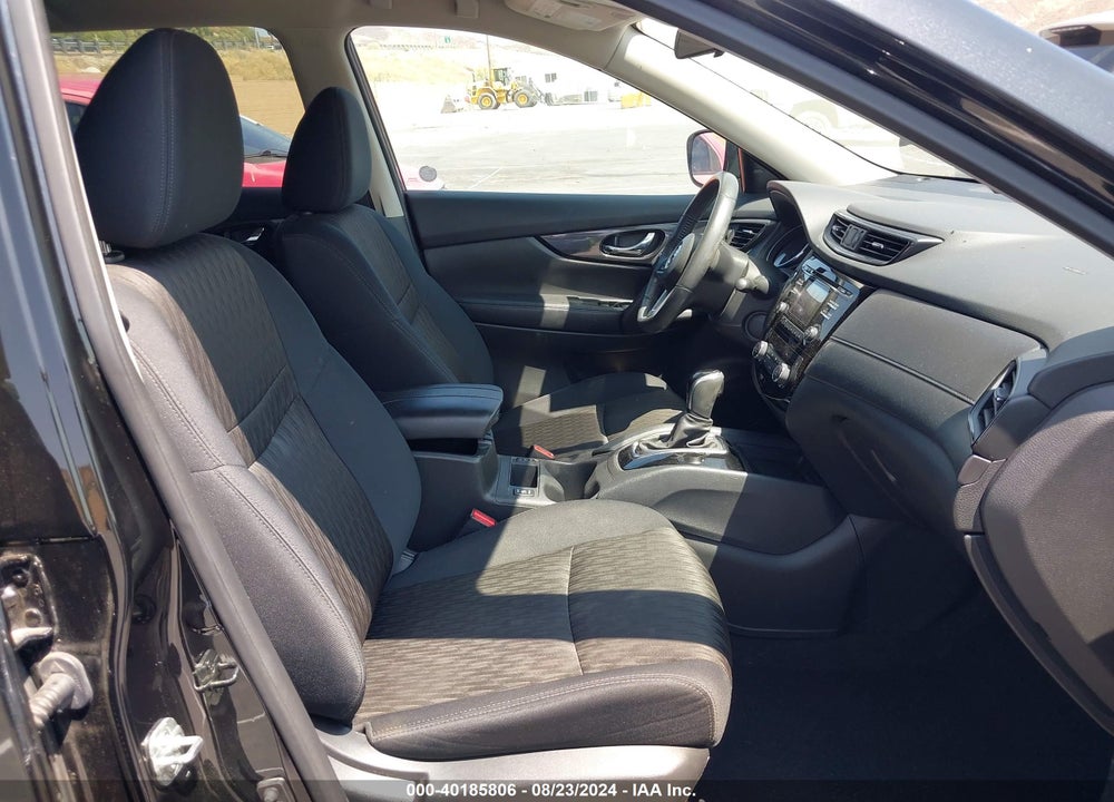 2017 NISSAN ROGUE SV VIN: 5N1AT2MT4HC892416