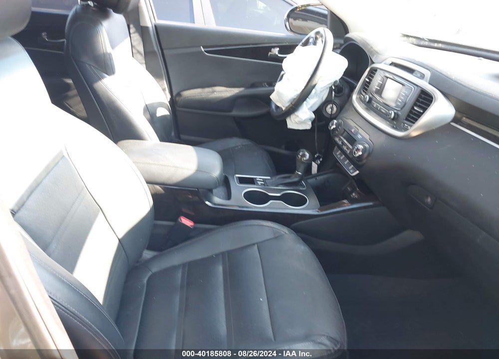 2016 KIA SORENTO 3.3L EX VIN: 5XYPH4A55GG172120