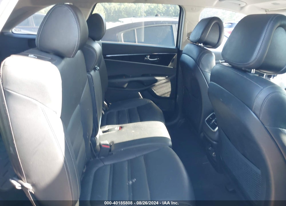 2016 KIA SORENTO 3.3L EX VIN: 5XYPH4A55GG172120