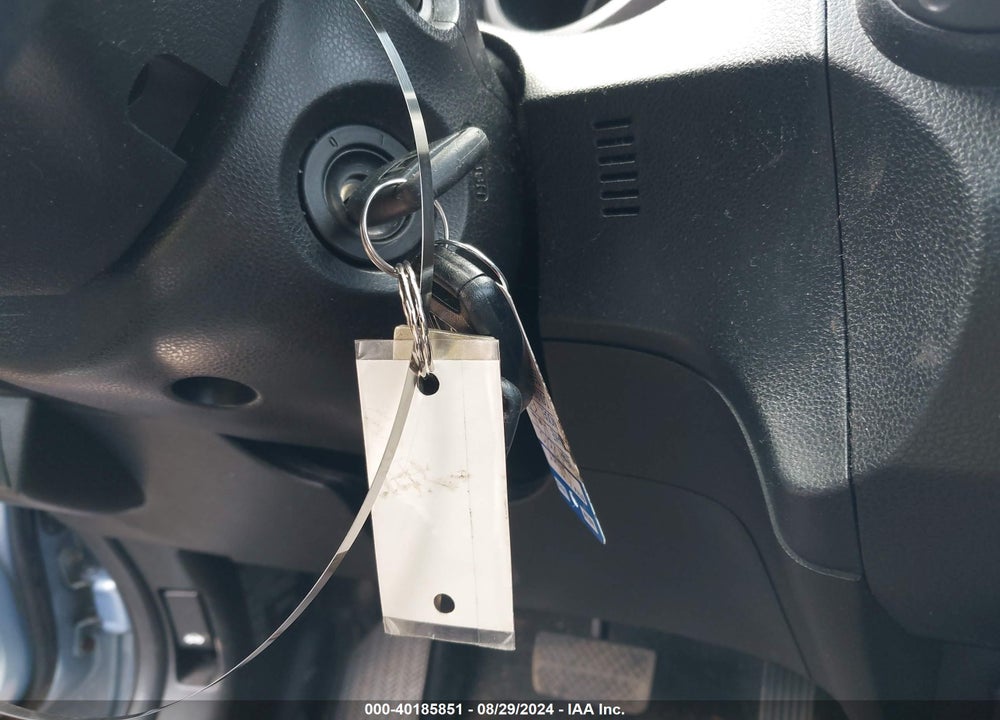 2010 HONDA FIT VIN: JHMGE8H25AC036690