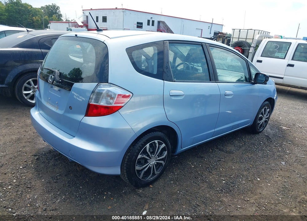 2010 HONDA FIT VIN: JHMGE8H25AC036690
