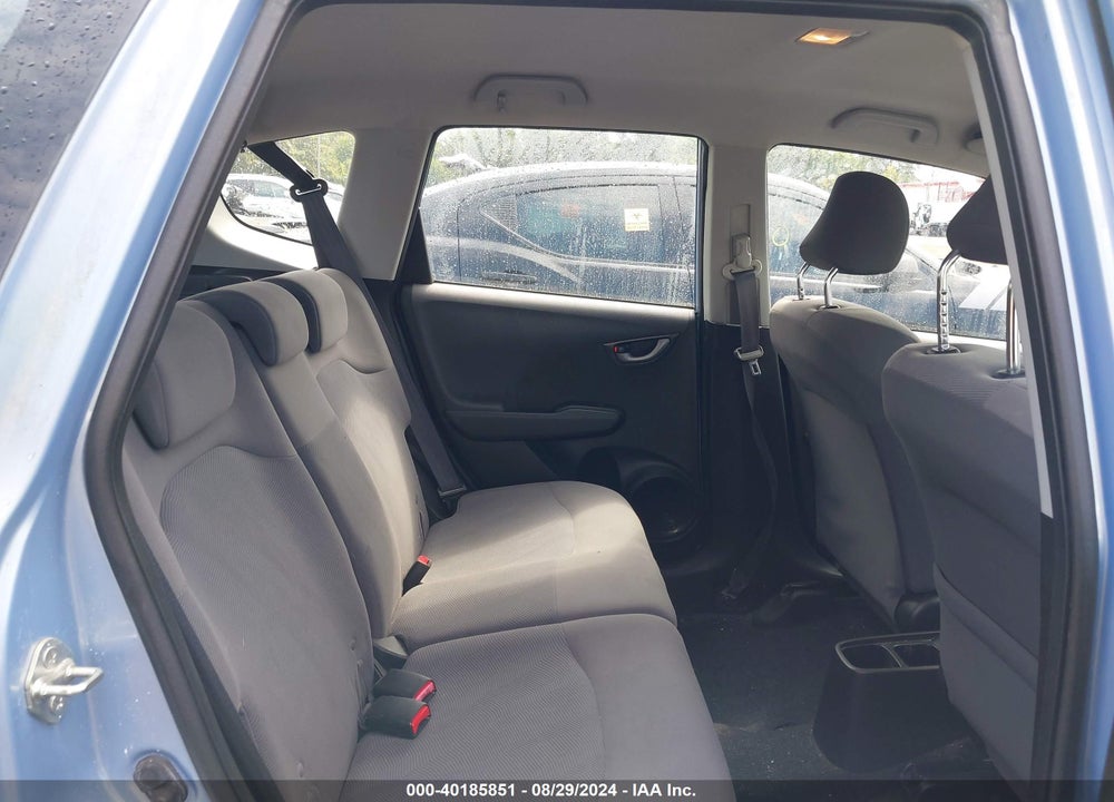2010 HONDA FIT VIN: JHMGE8H25AC036690