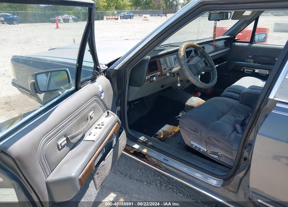 1988 MERCURY GRAND MARQUIS GS VIN: 2MEBM74F5JX697462