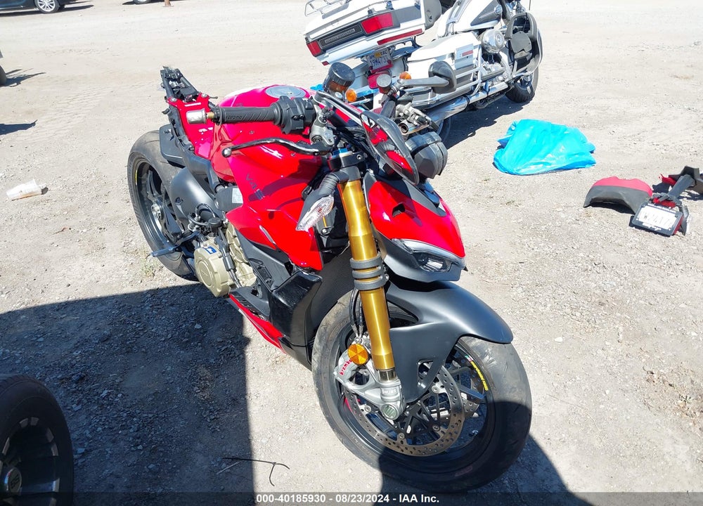 2024 DUCATI STREETFIGHTER V4/V4S VIN: ZDMFAKWW8RB009159