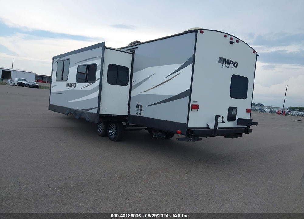 2018 CRUISER 2750BH VIN: 5RXHB3324J2383942