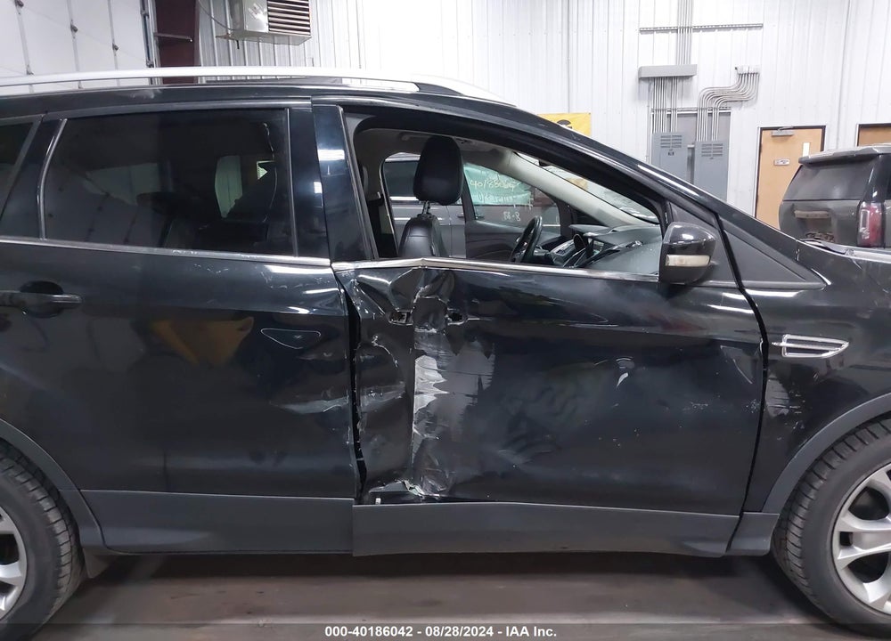 2014 FORD ESCAPE TITANIUM VIN: 1FMCU9J95EUB59921