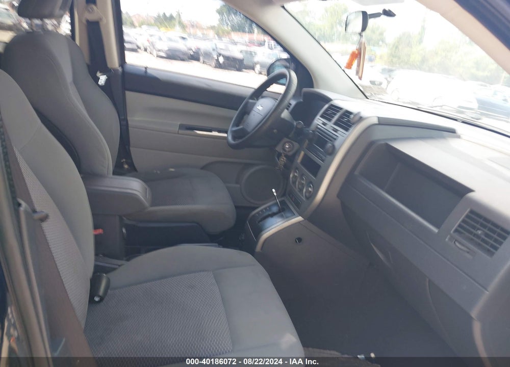 2007 JEEP COMPASS SPORT VIN: 1J8FT47W47D145508