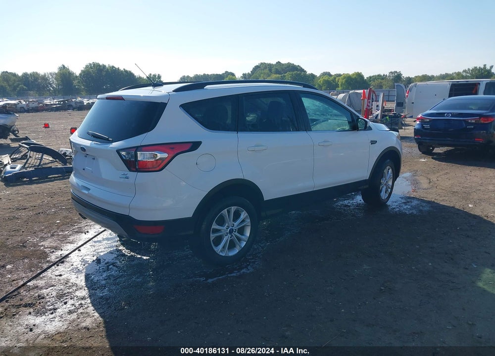 2018 FORD ESCAPE SE VIN: 1FMCU9GD0JUB61422