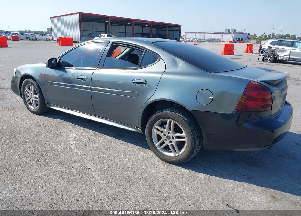 2004 PONTIAC GRAND PRIX GT2 VIN: 2G2WS522741285570