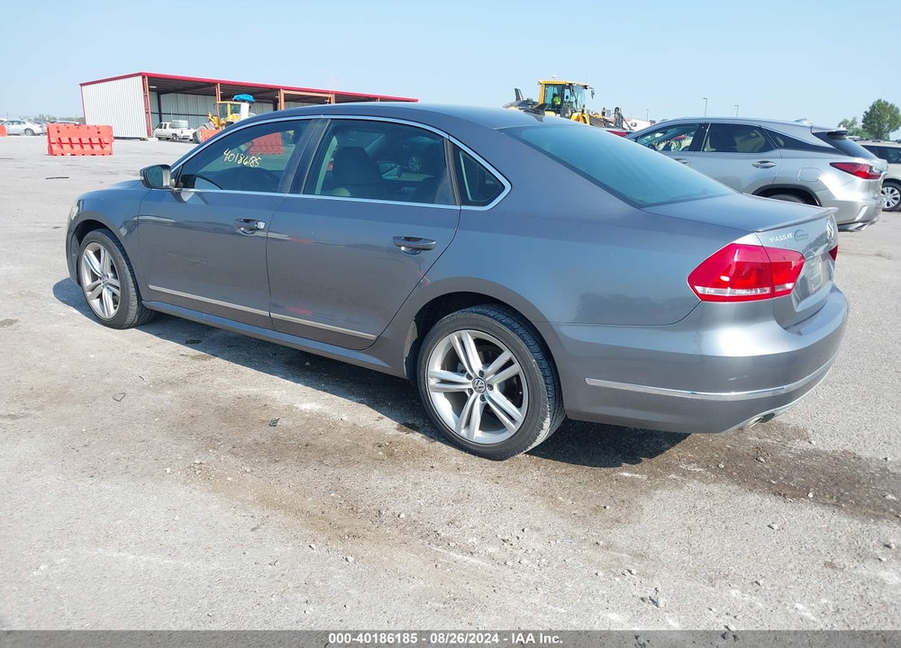 2013 VOLKSWAGEN PASSAT 2.0L TDI SE VIN: 1VWBN7A3XDC026229