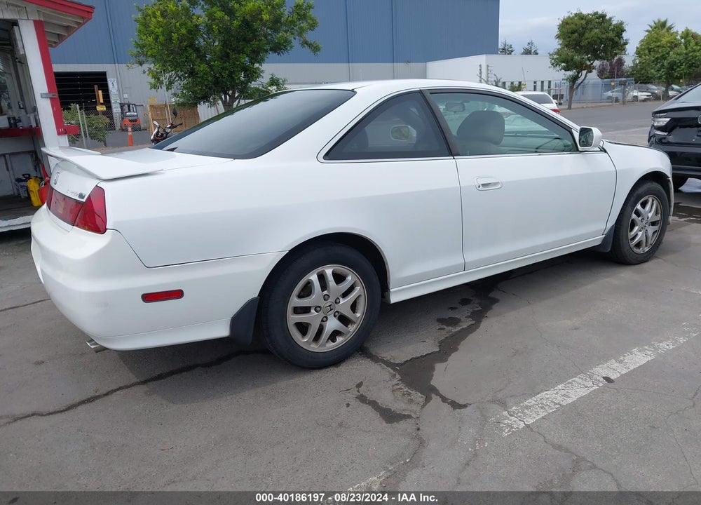 2001 HONDA ACCORD 3.0 EX VIN: 1HGCG22571A030557