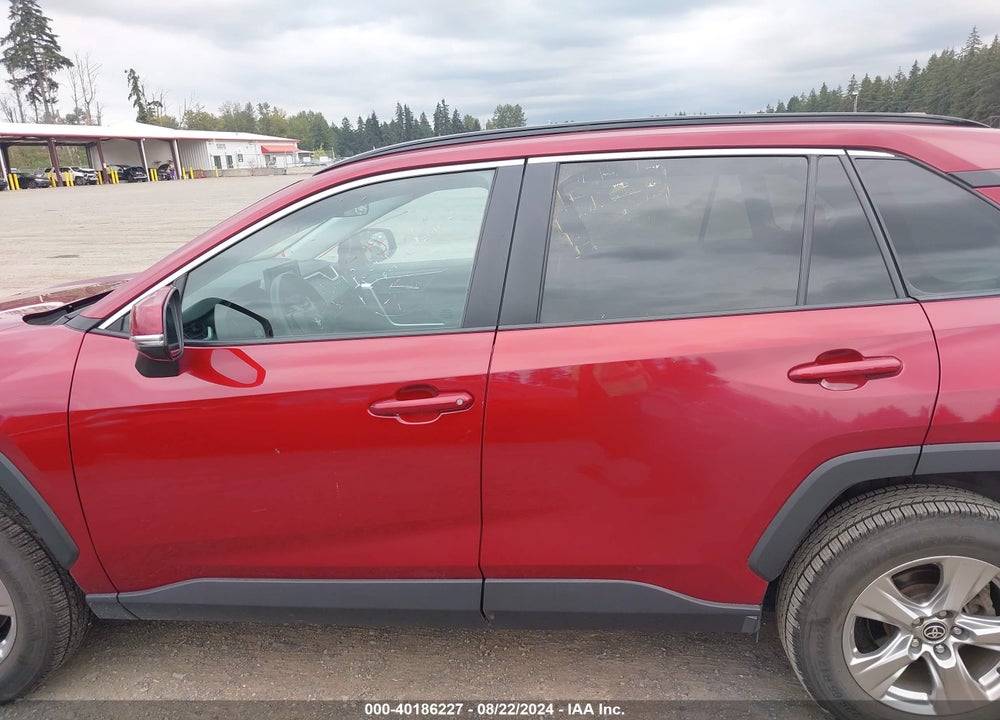 2022 TOYOTA RAV4 XLE VIN: 2T3P1RFV3NW276629