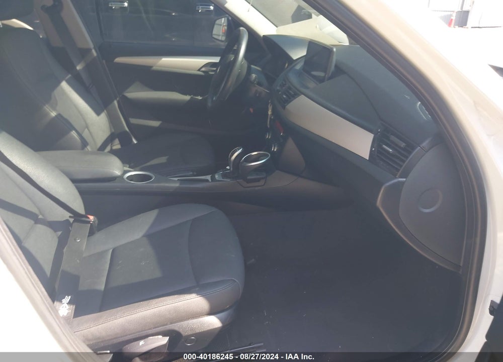 2015 BMW X1 XDRIVE28I VIN: WBAVL1C59FVY38398