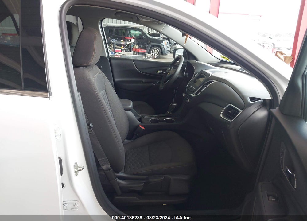 2019 CHEVROLET EQUINOX LT VIN: 2GNAXUEV6K6119717
