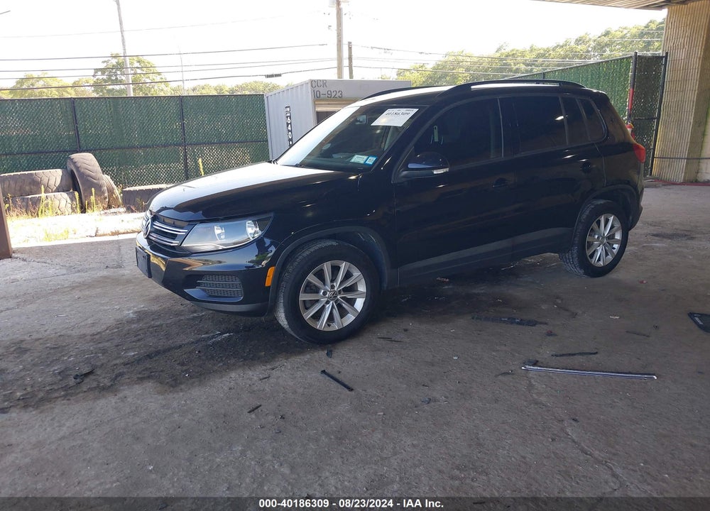 2017 VOLKSWAGEN TIGUAN 2.0T/2.0T S VIN: WVGBV7AX1HK047807
