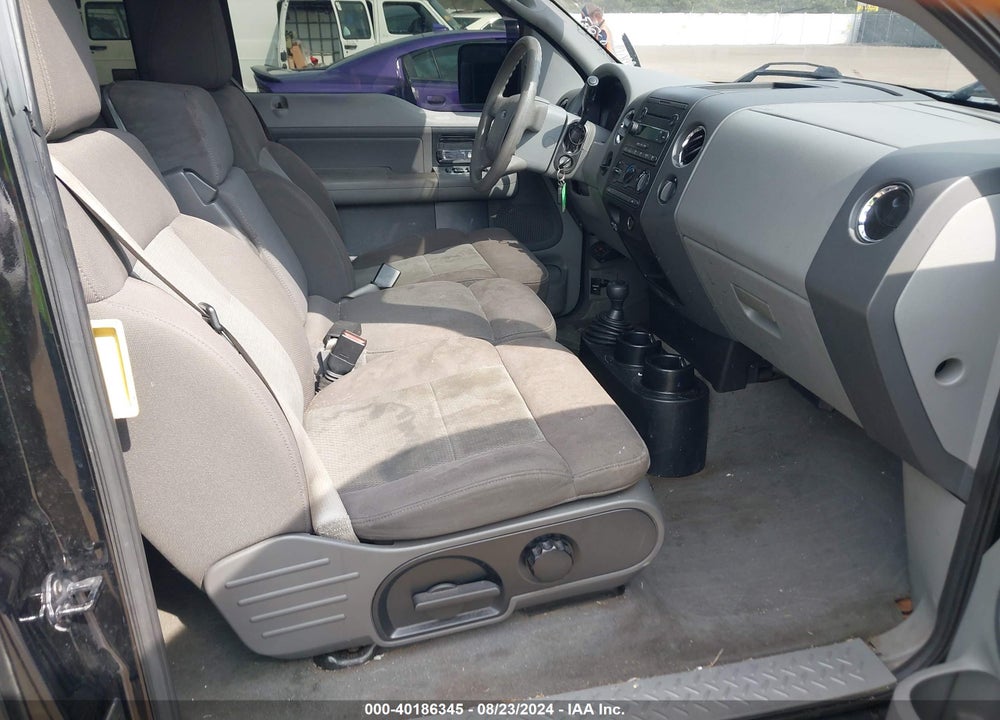 2005 FORD F-150 STX/XL/XLT VIN: 1FTRX14W35NA04402