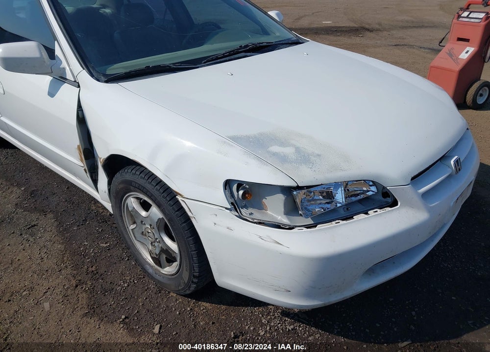 2000 HONDA ACCORD 3.0 EX VIN: 1HGCG1650YA060711