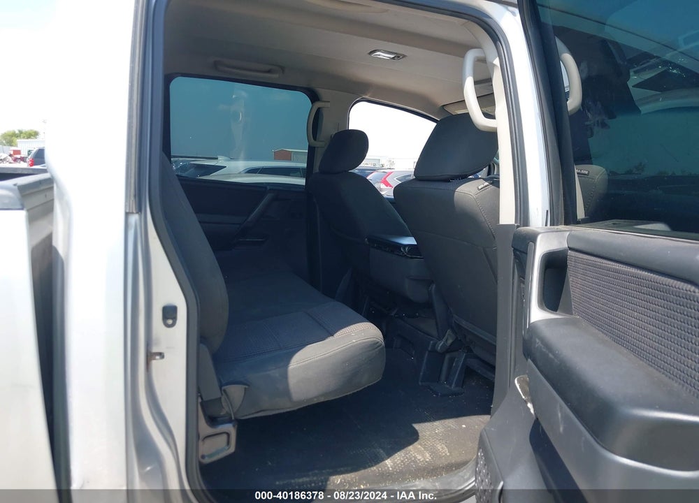 2011 NISSAN TITAN SV VIN: 1N6BA0EK8BN319939