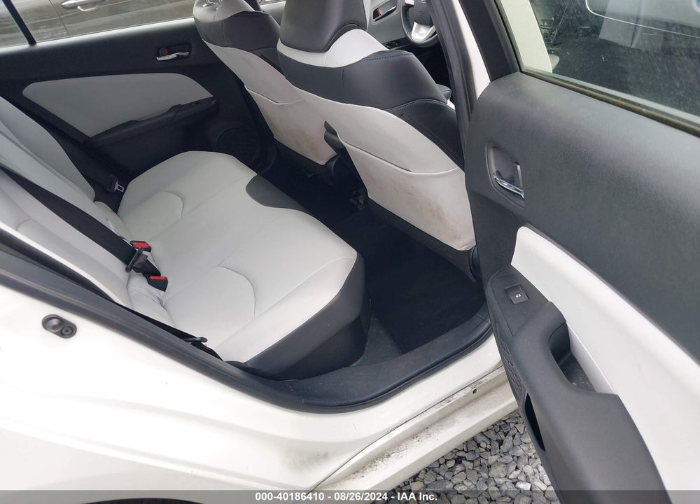 2016 TOYOTA PRIUS FOUR VIN: JTDKARFU6G3523164