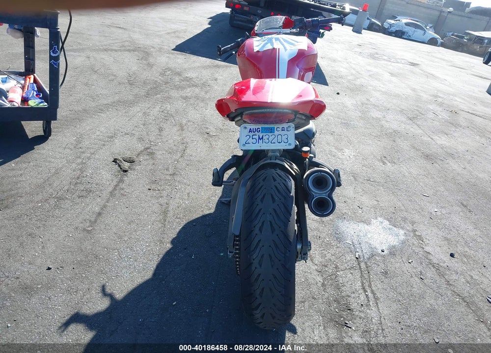 2015 DUCATI MONSTER 821 VIN: ZDM1RBTS2FB015832