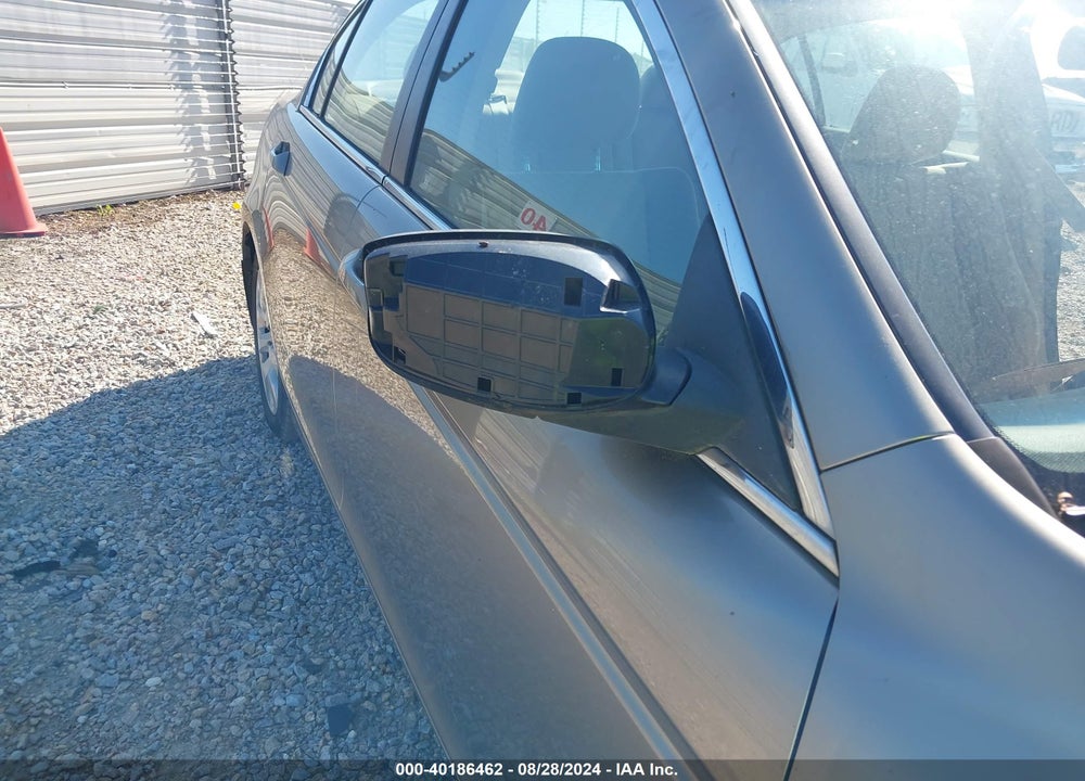 2010 HONDA ACCORD 2.4 EX VIN: 1HGCP2F72AA009823