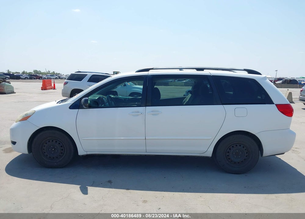 2009 TOYOTA SIENNA CE VIN: 5TDZK23C29S257514