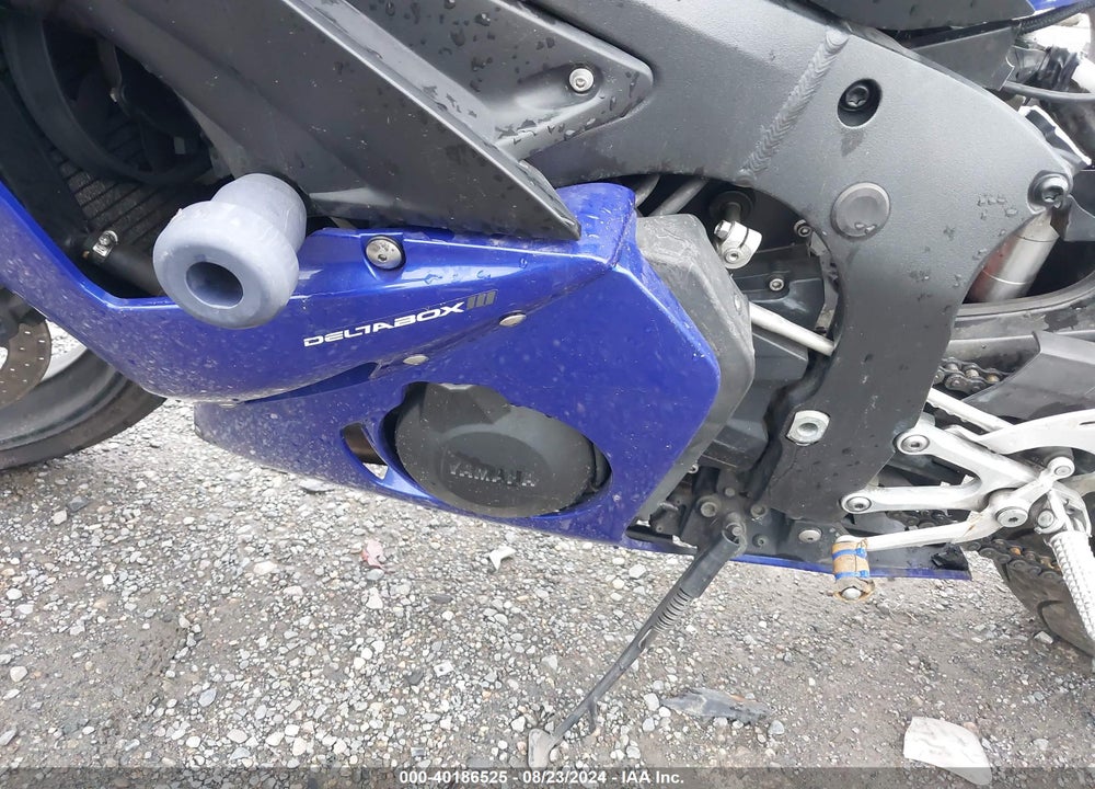 2003 YAMAHA YZFR6 L VIN: JYARJ06E93A004212