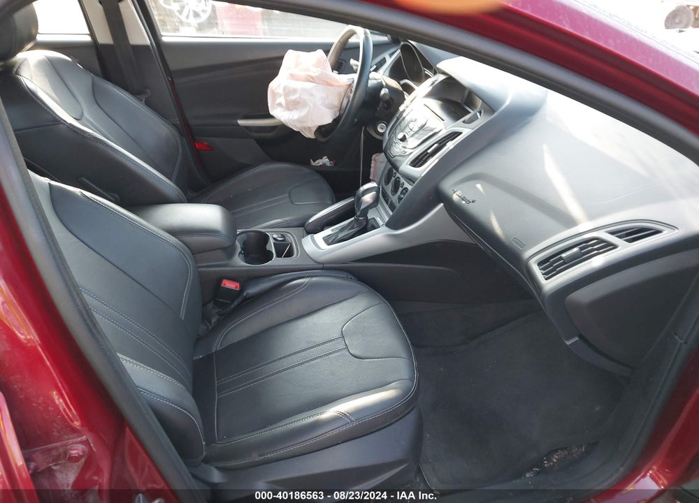 2014 FORD FOCUS SE VIN: 1FADP3F26EL107833