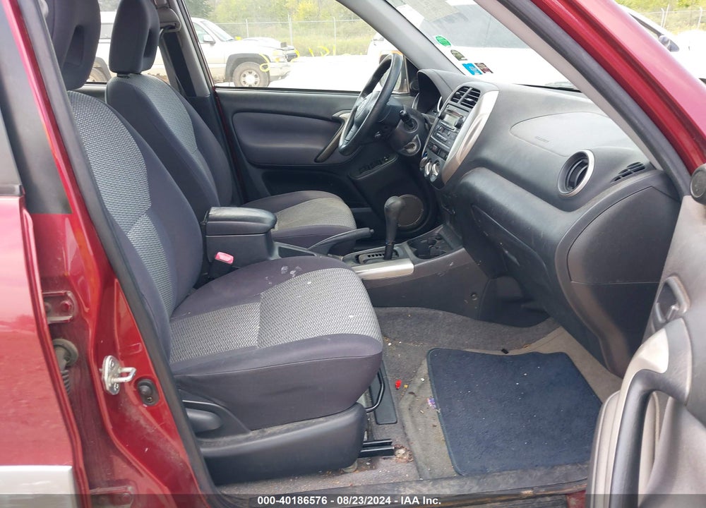 2004 TOYOTA RAV4 VIN: JTEHD20V840008332