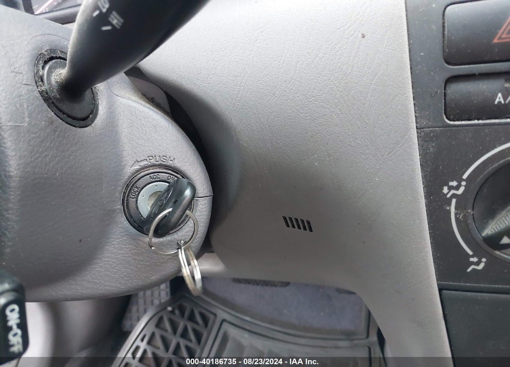 2005 TOYOTA COROLLA CE VIN: 1NXBR32E65Z476306