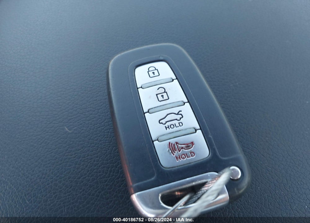 2014 HYUNDAI SONATA SE VIN: 5NPEC4AC2EH918193