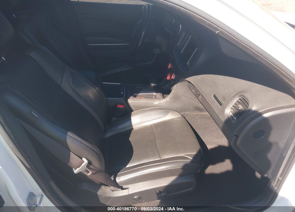 2019 DODGE CHARGER SXT RWD VIN: 2C3CDXBG5KH657111