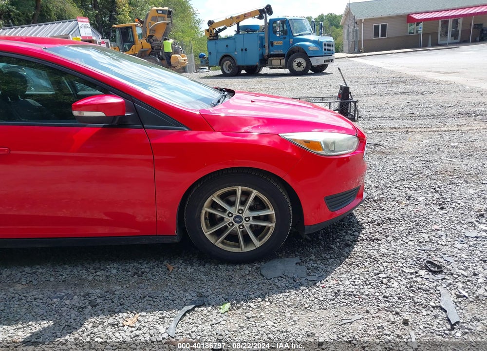2015 FORD FOCUS SE VIN: 1FADP3K20FL345877