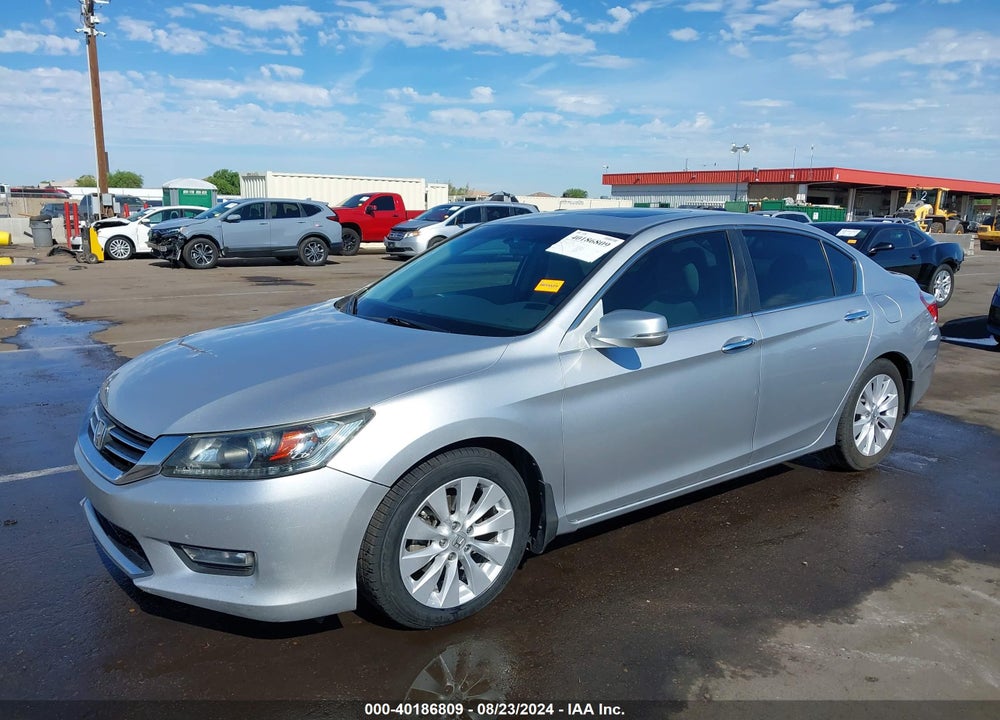 2013 HONDA ACCORD EX VIN: 1HGCR2F77DA132984