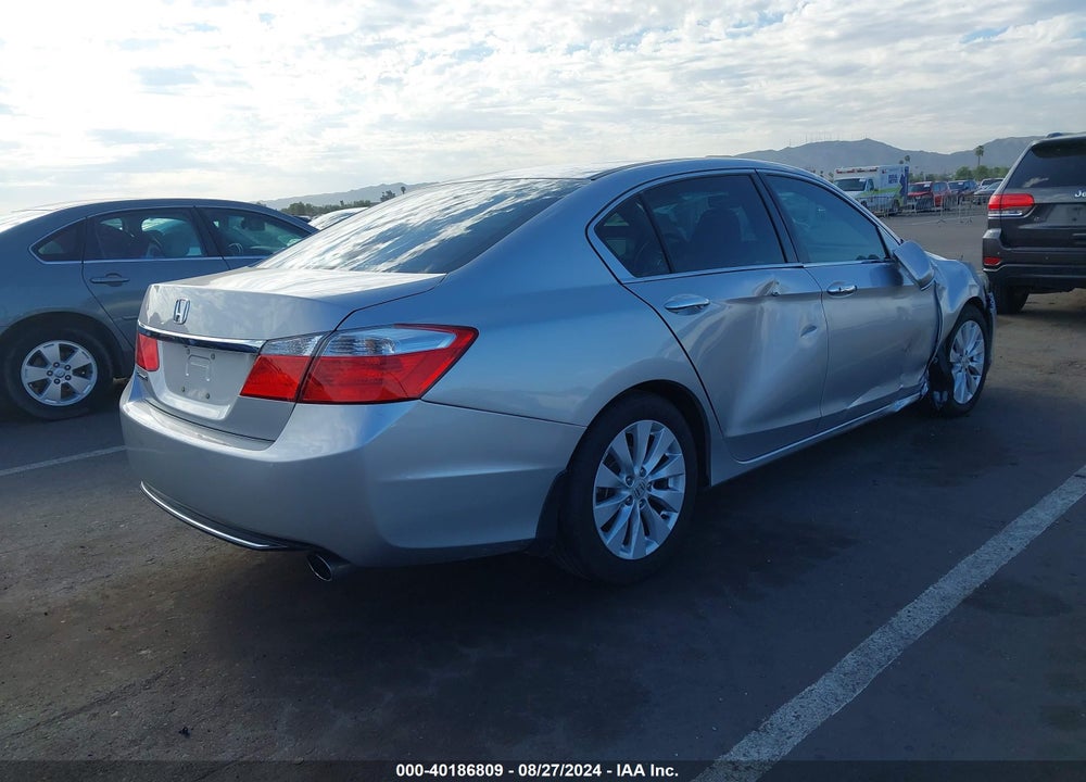 2013 HONDA ACCORD EX VIN: 1HGCR2F77DA132984