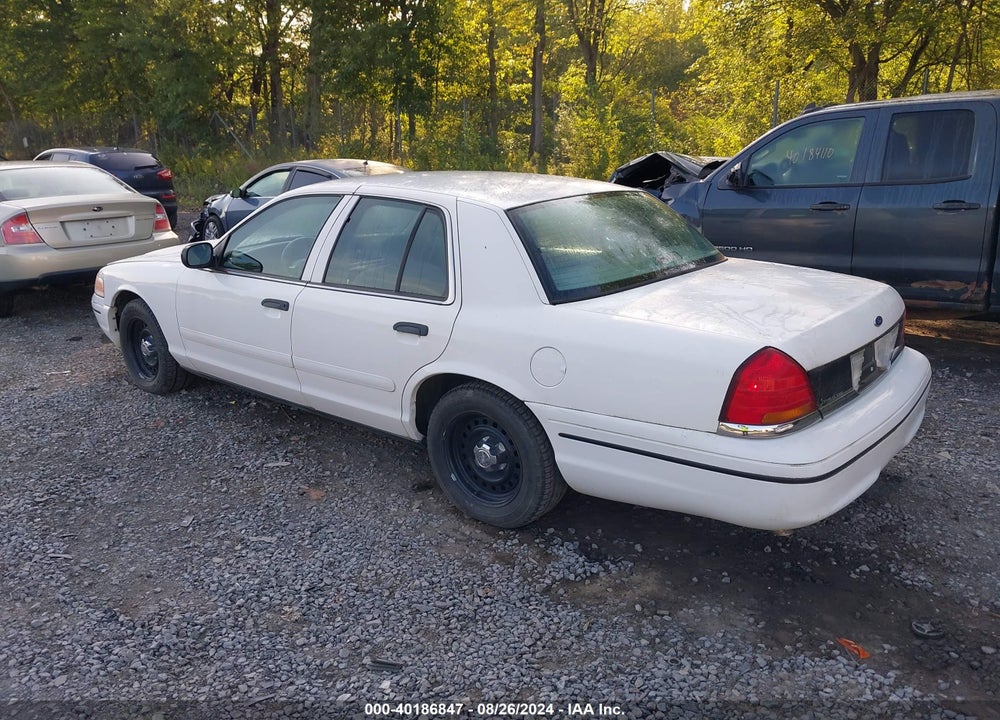 1999 FORD CROWN VICTORIA POLICE INTERCEPTOR VIN: 2FAFP71W9XX111620