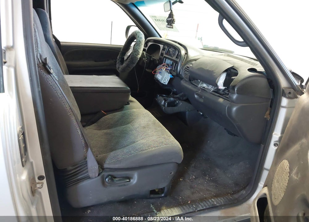 2001 DODGE RAM 1500 ST VIN: 3B7HC13YX1G754408