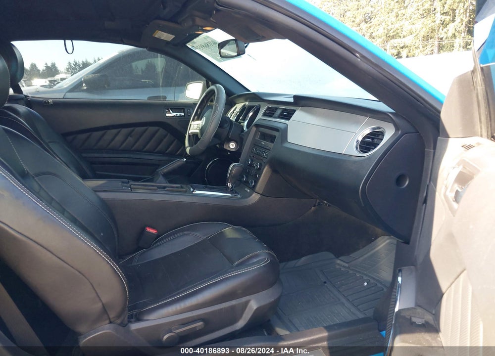 2014 FORD MUSTANG V6 PREMIUM VIN: 1ZVBP8EM9E5213566