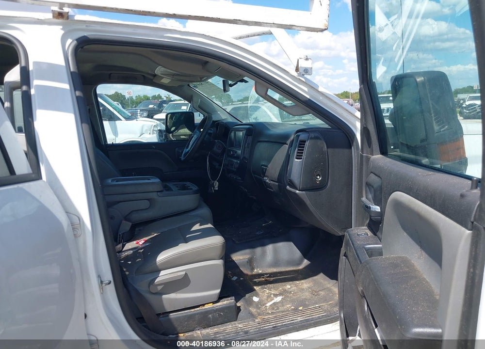 2018 GMC SIERRA 2500HD VIN: 1GD21REG1JZ300543