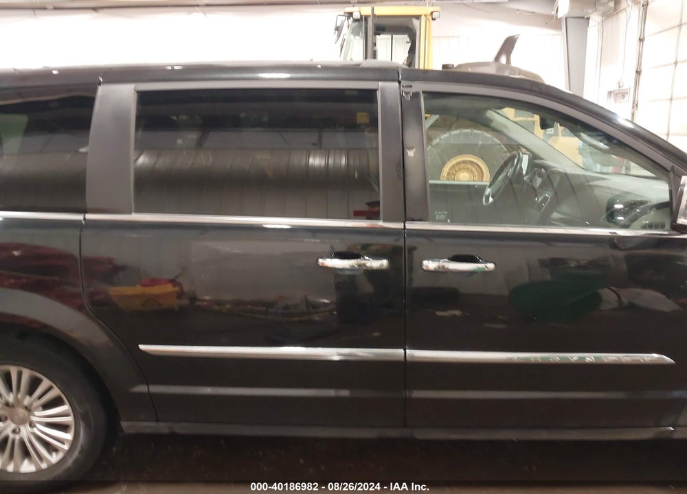 2015 CHRYSLER TOWN & COUNTRY TOURING-L VIN: 2C4RC1CG1FR620108