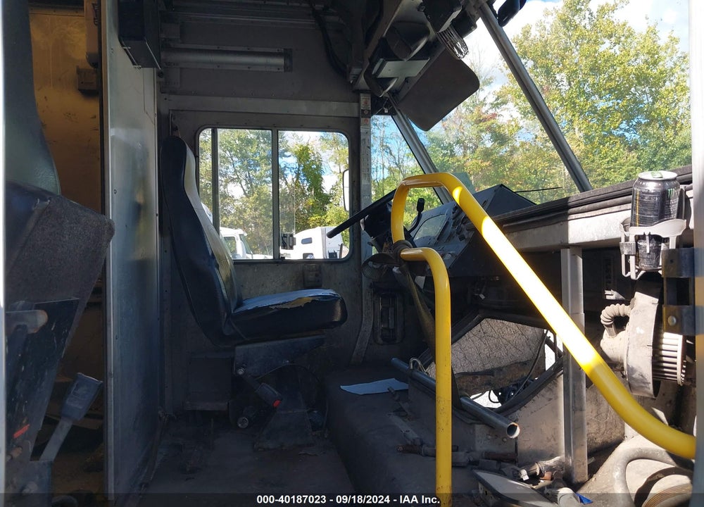 2013 FORD F-59 COMMERCIAL STRIPPED VIN: 1F66F5KY1D0A13308