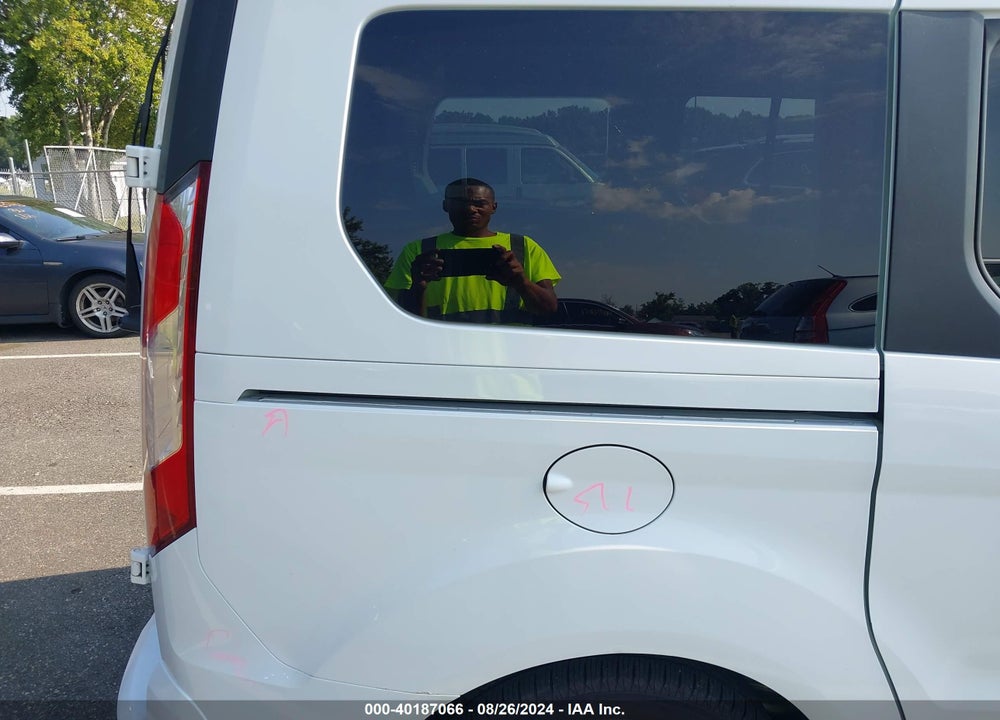 2015 FORD TRANSIT CONNECT XLT VIN: NM0GS9F73F1183640