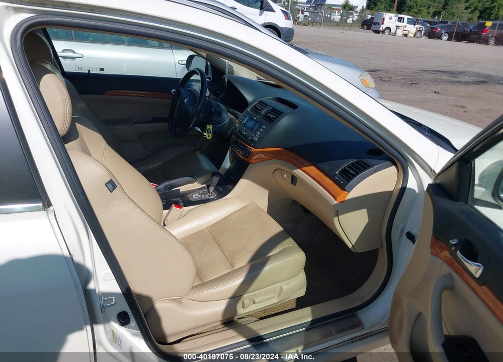 2005 ACURA TSX VIN: JH4CL96885C025819
