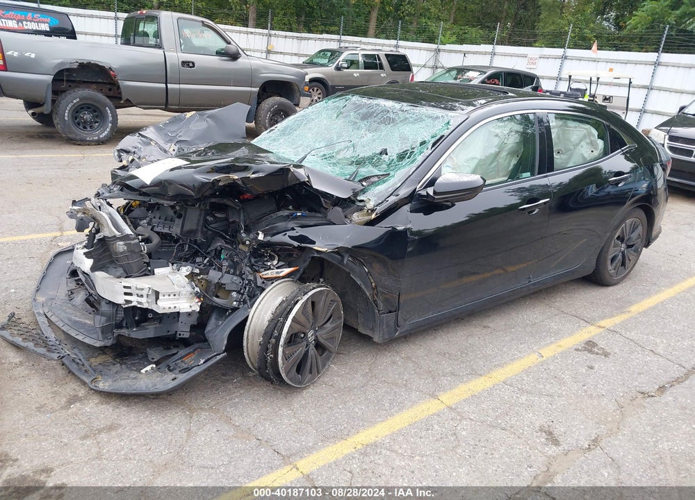 2018 HONDA CIVIC EX VIN: SHHFK7H57JU223571