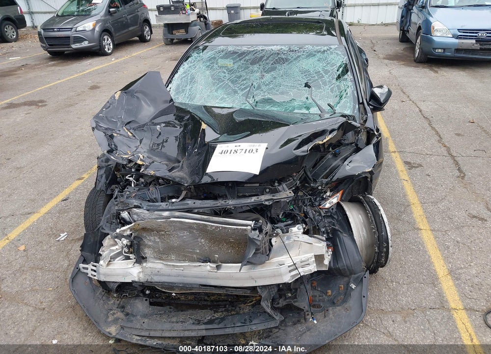2018 HONDA CIVIC EX VIN: SHHFK7H57JU223571