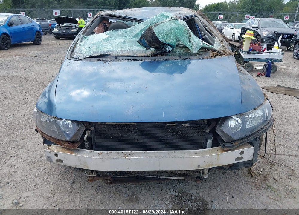 2010 HONDA CIVIC LX VIN: 2HGFG1B67AH519736